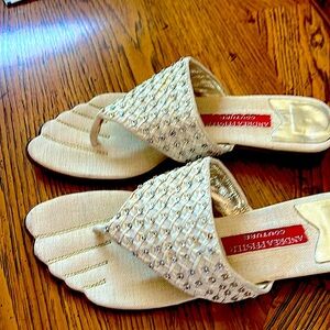 Andrea Pfister ItalianDesignerSandal.Soft white/cream shiny silver discs 381/2